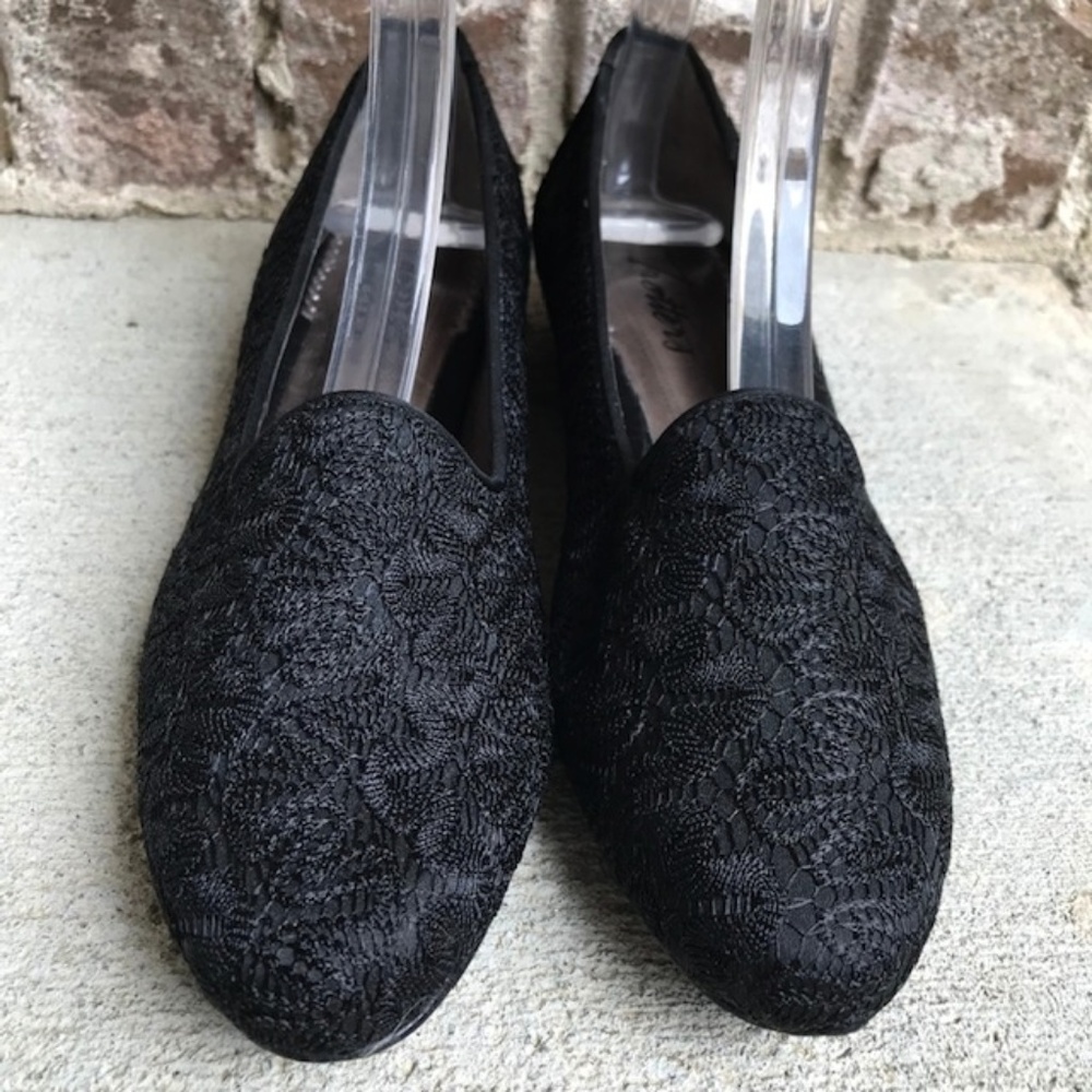 Trotters Black Fabric Shoes Heels 6 Narrow Formal